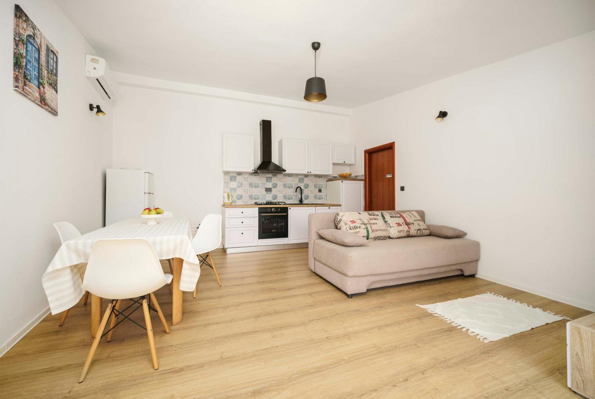 Apartments Vitis - City Centre - Free Parking Vodice Esterno foto