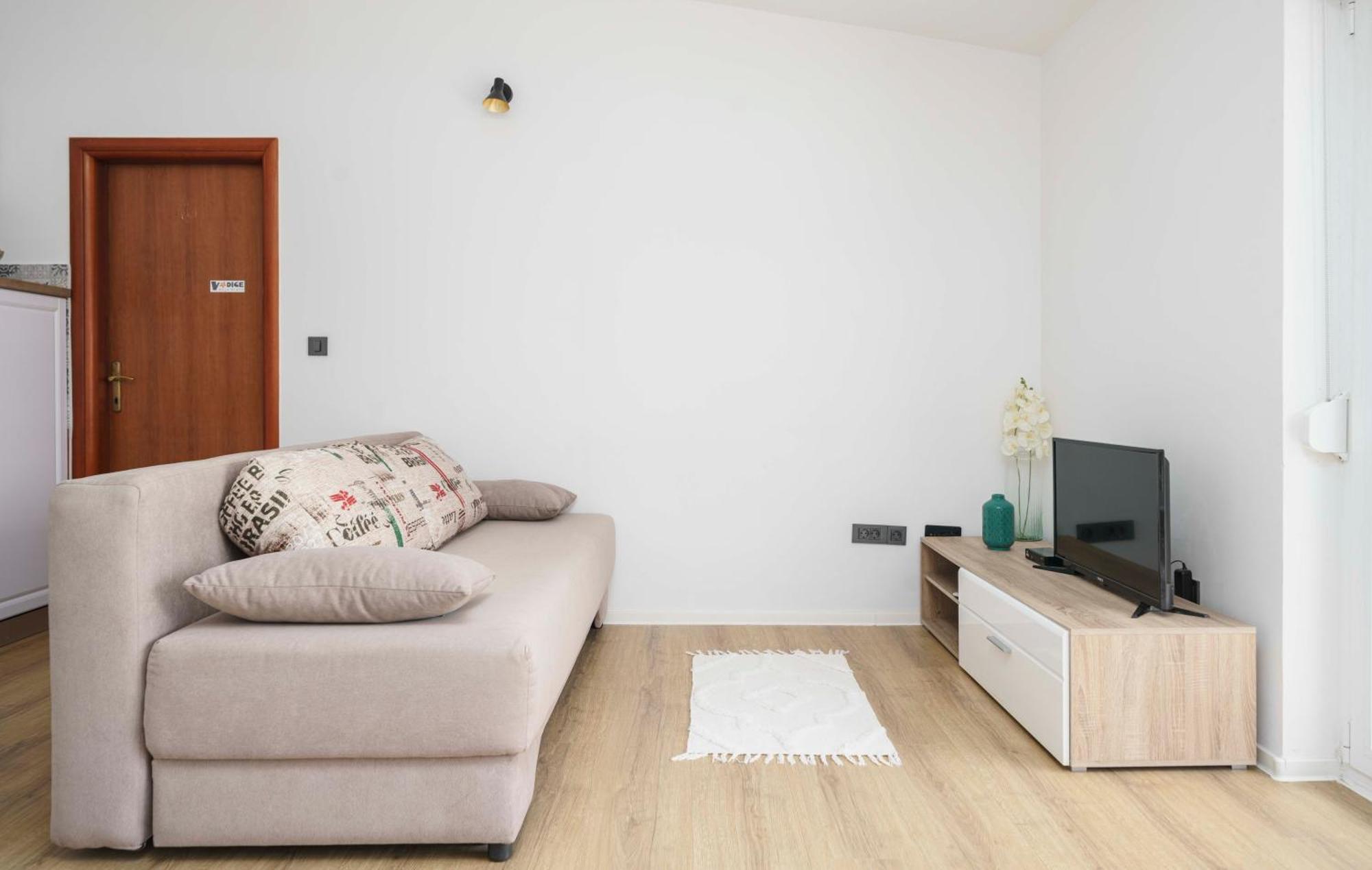 Apartments Vitis - City Centre - Free Parking Vodice Esterno foto