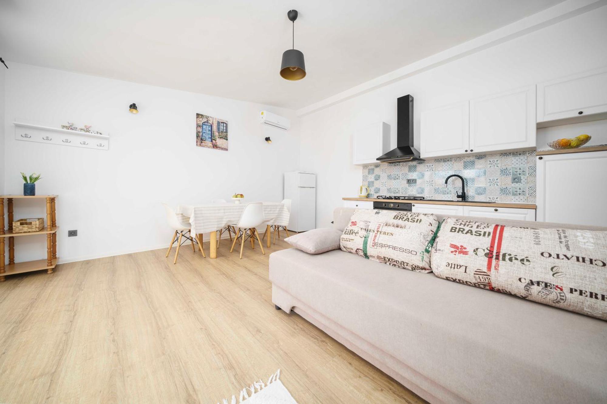 Apartments Vitis - City Centre - Free Parking Vodice Esterno foto