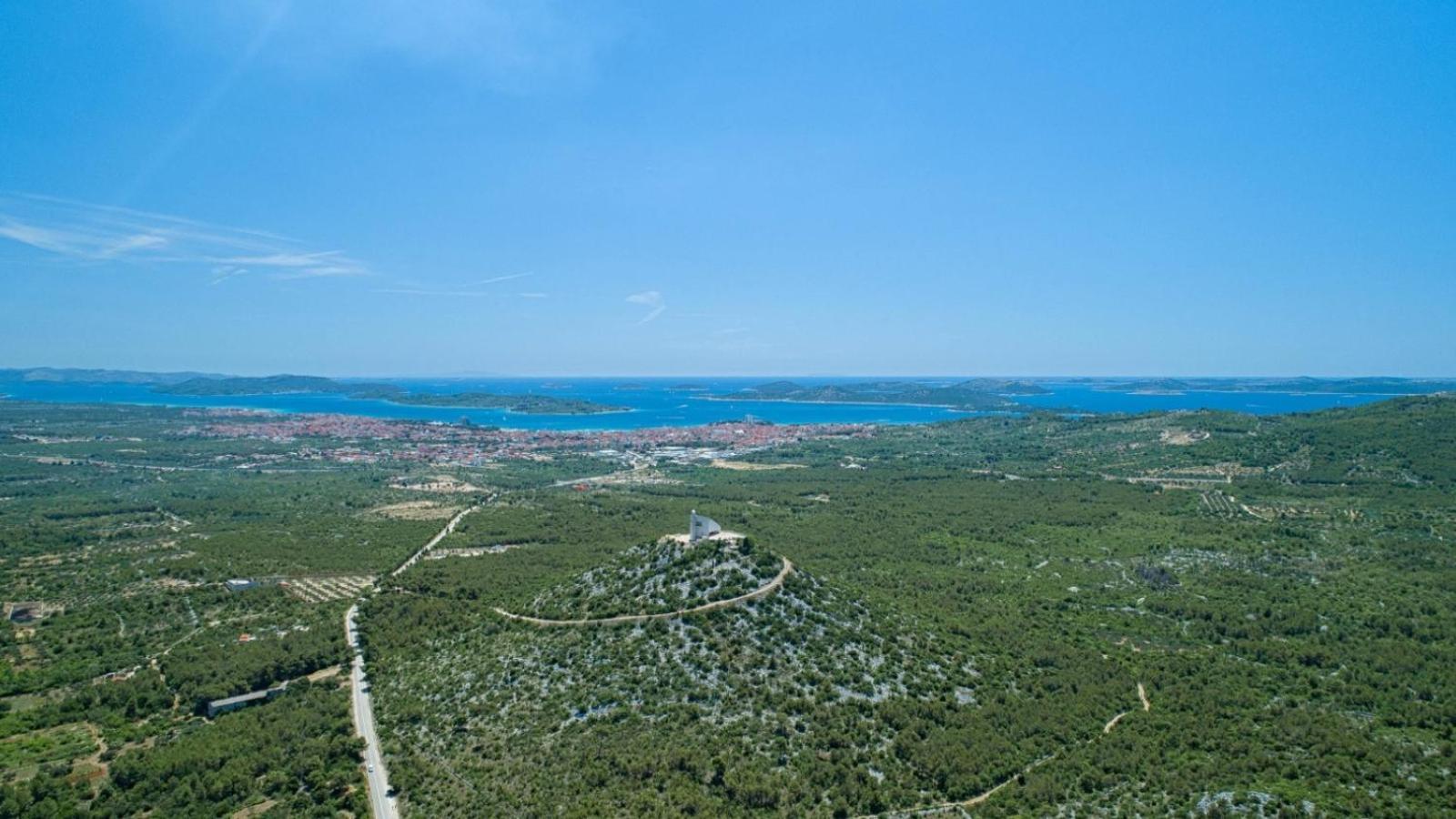 Apartments Vitis - City Centre - Free Parking Vodice Esterno foto