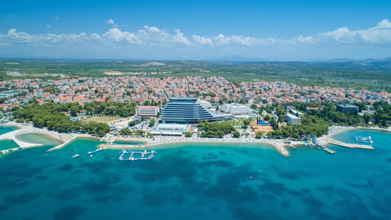 Apartments Vitis - City Centre - Free Parking Vodice Esterno foto